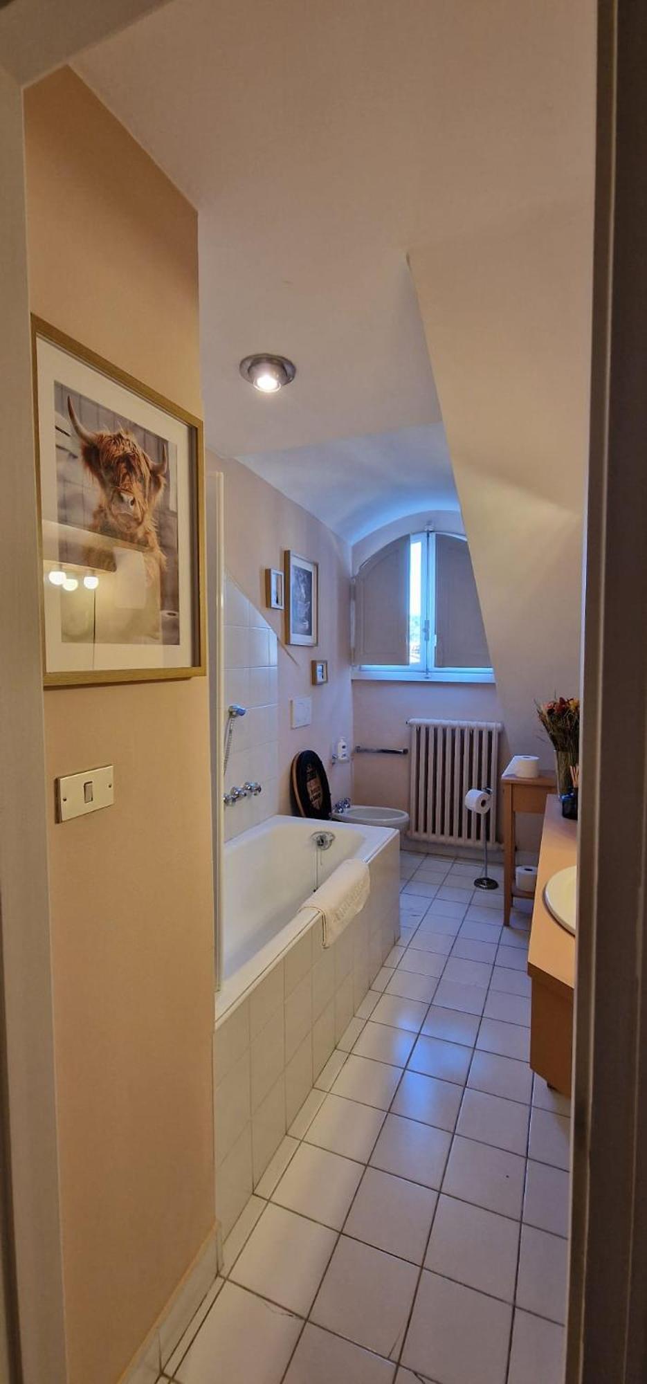 Anduma Bin Apartment Turin Ngoại thất bức ảnh